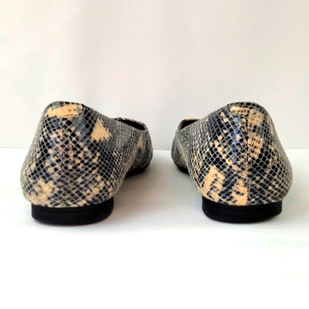 Vionic Caballo Pointy Toe Flats Reptile Texture S… - image 6